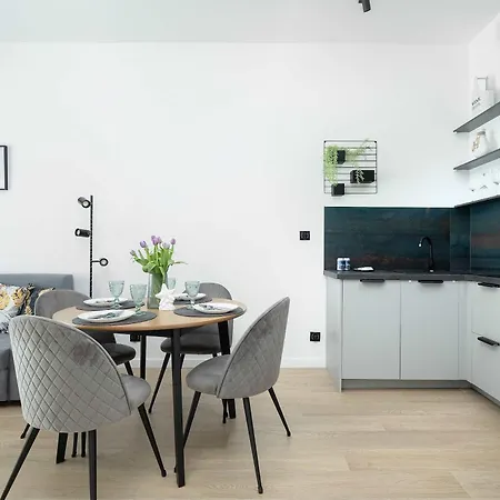 Apartment Hevenia Z Parkingiem I Balkonem By Renters Prestige Treptower Deep